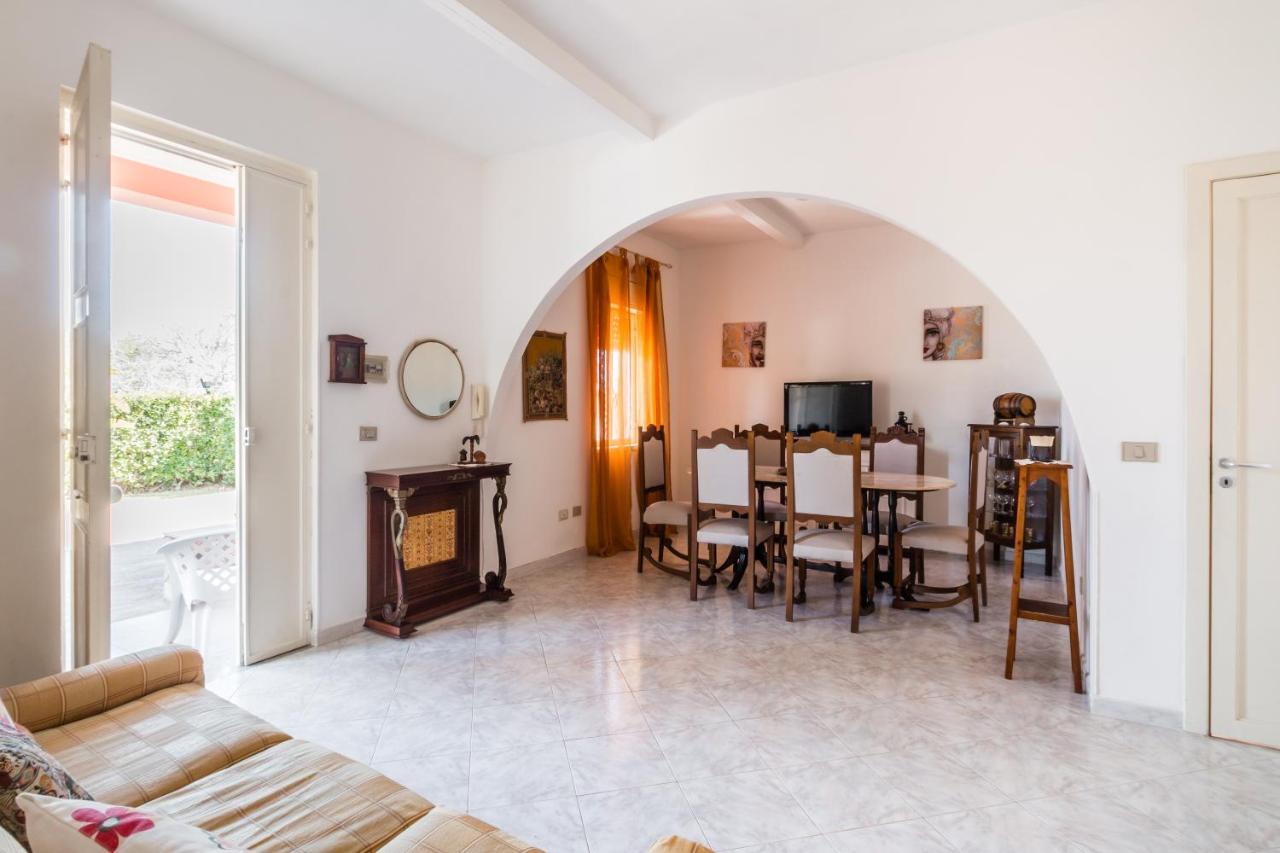 Villa Rosa Near The Sandy Beach, Parking & Wifi Noto Ngoại thất bức ảnh